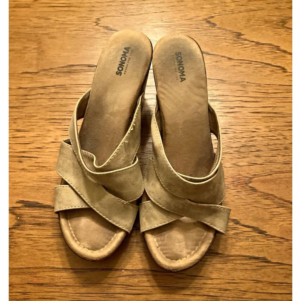 Sonoma Women’s Beige Suede Slip-On Studded Block Heel Sandals US 8 M